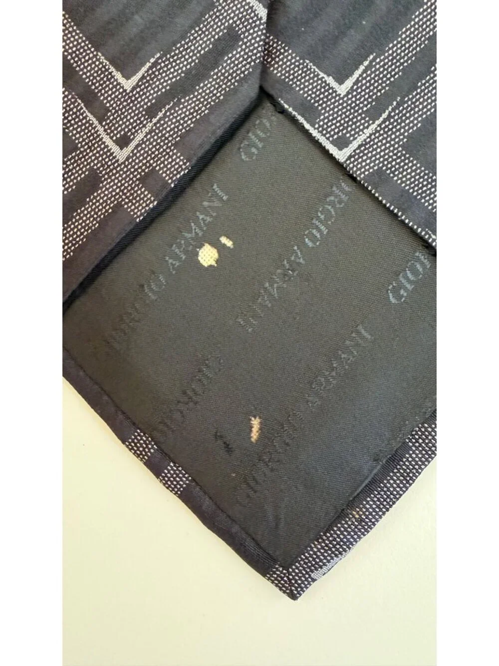 Giorgio Armani Cravatte 100% Silk Tie Black Gray Diamond Pattern Made In Italy